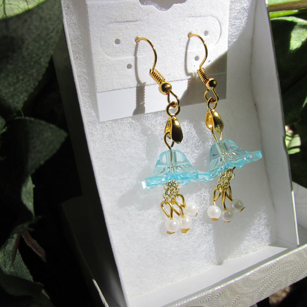 18K Gold Plated Petite Blossoms w/ Dangling Pearls - Picture 3 of 6
